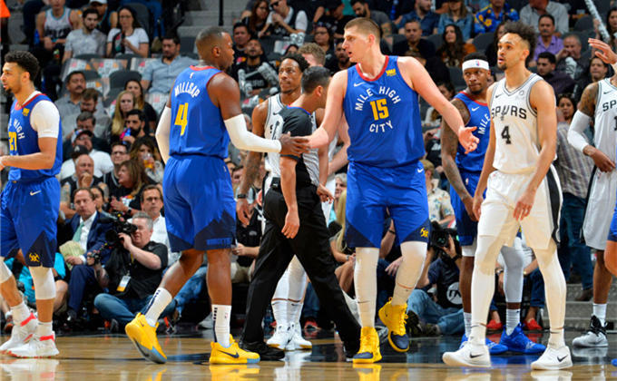 [NBA]斯玛特失误 波特断球反击暴扣得手