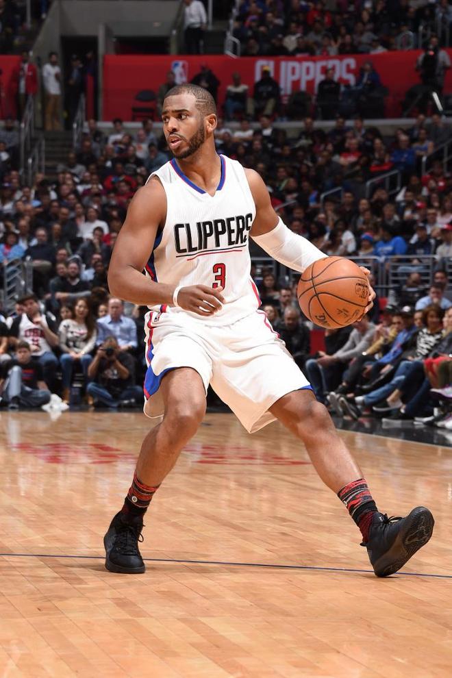 王建民在 2013 经典赛面对日本投出 6 局零失分，被誉为“全台湾的英雄”