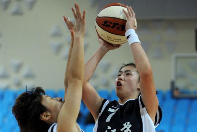 十年红黑铸就传奇，一脚重炮石破天惊