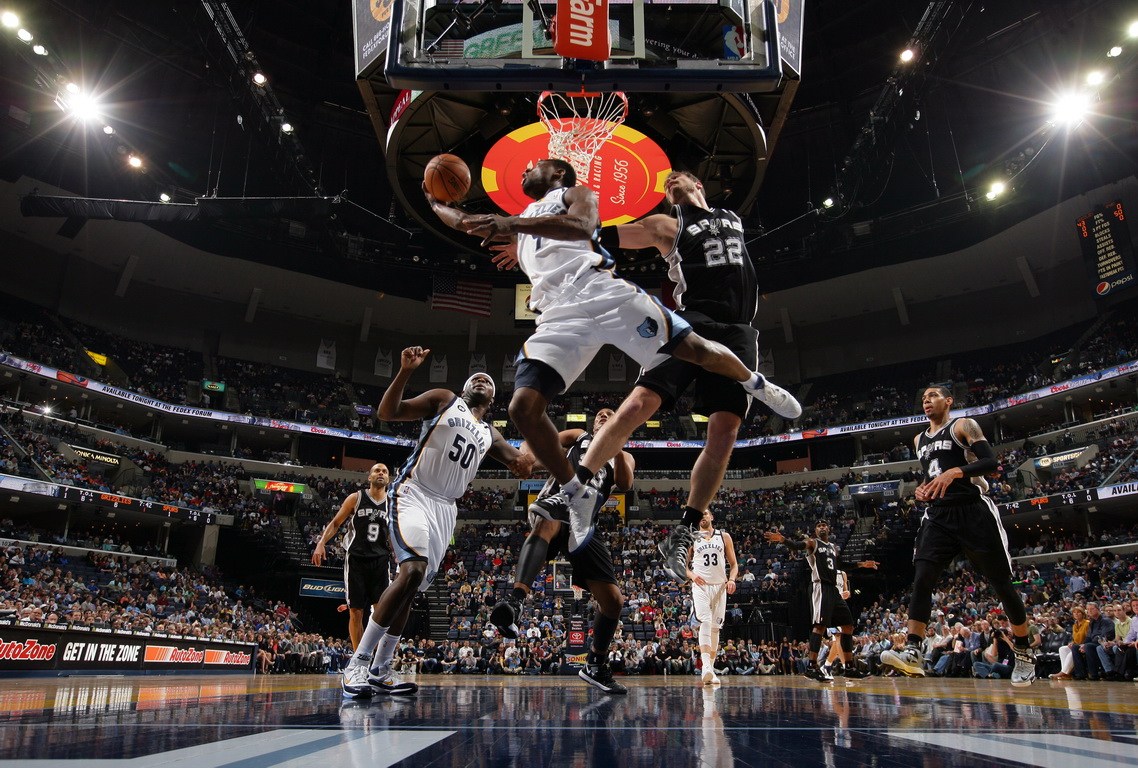 NBA战报：莫布里和加兰发挥出色，骑士以122-111击败开拓者