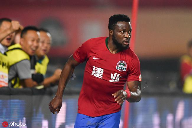 弗兰克：如果范德芬还能做到这样，他就可以直接从我身边走过